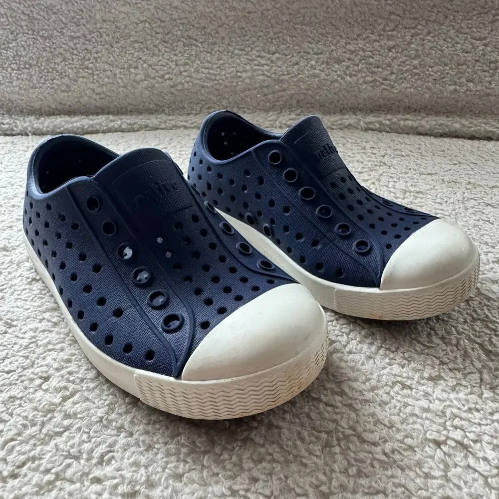 Native Kids Jefferson Sneakers in Regatta Blue with a White Shell Toe
